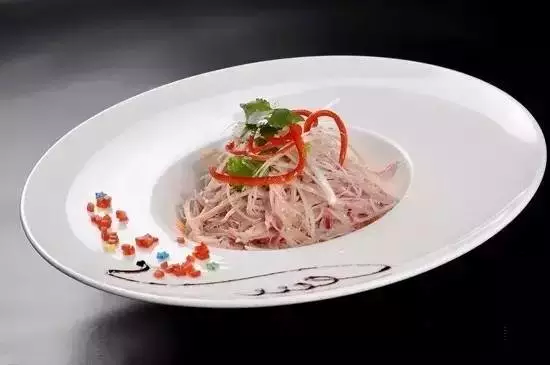 選擇一家好的蔬菜分銷(xiāo)公司來(lái)進(jìn)行餐飲管理，已不再是一個(gè)難題